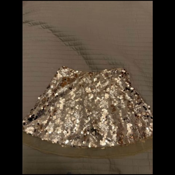 Sprakly pink skirt - Picture 2 of 3